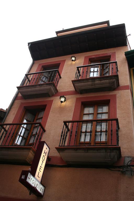Pension Argueelles Ribadesella Esterno foto
